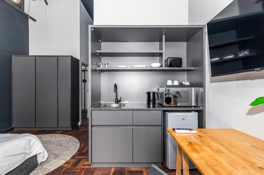 1 Bedroom Property for Sale in Cape Town City Centre Western Cape